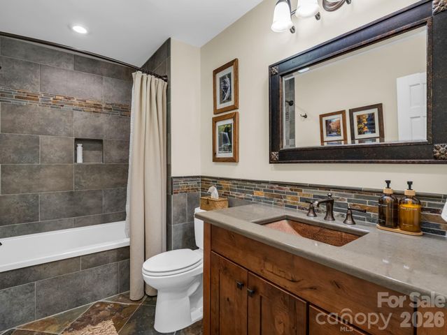 558 Middle Connestee Trail, Brevard, NC 28712
