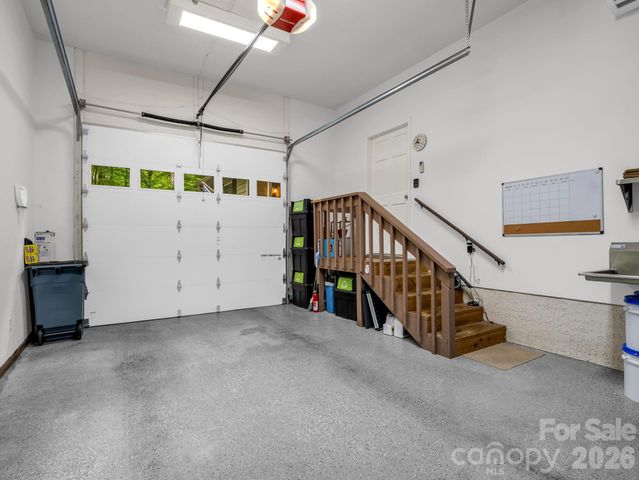 558 Middle Connestee Trail, Brevard, NC 28712