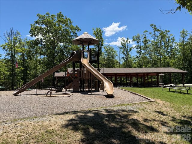 558 Middle Connestee Trail, Brevard, NC 28712