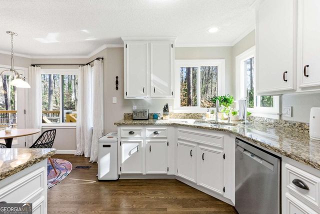 588 Norman Way NW, Kennesaw, GA 30144