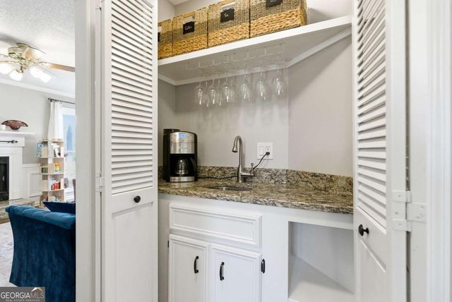 588 Norman Way NW, Kennesaw, GA 30144