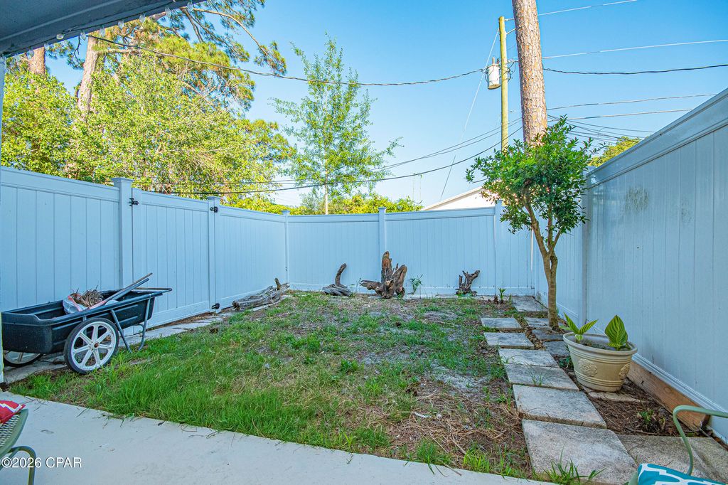 Image 10 of property listing at 7125 N Lagoon Drive D, Panama City Beach, FL 32408