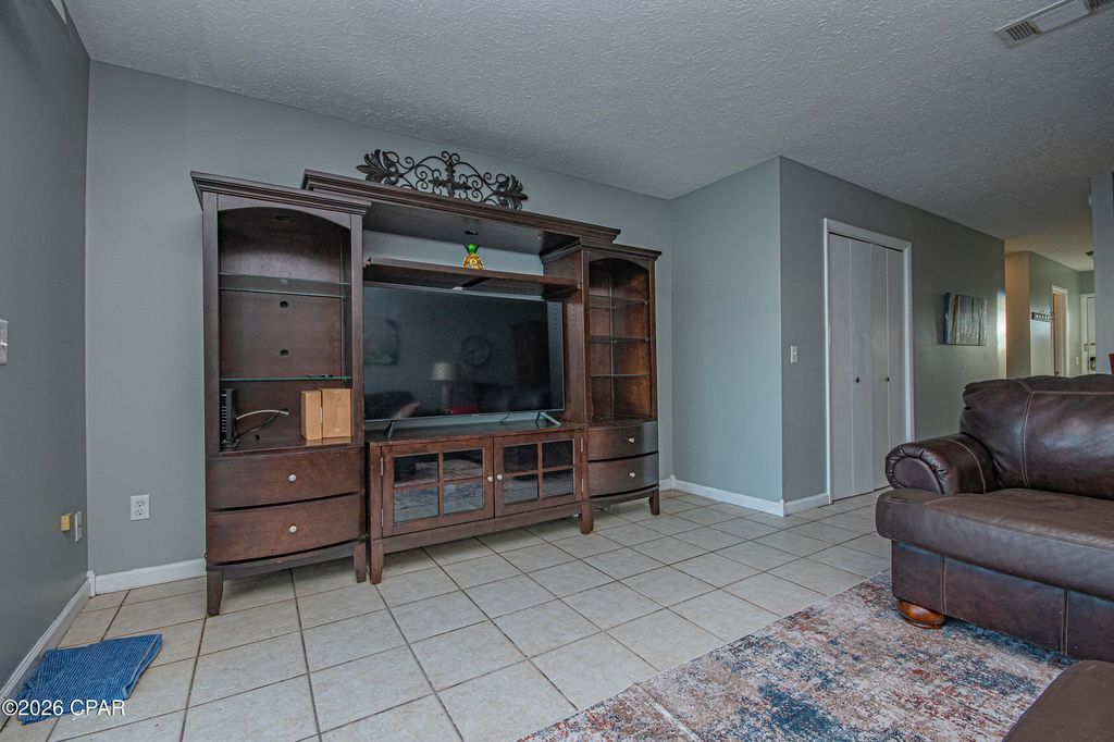 Image 8 of property listing at 7125 N Lagoon Drive D, Panama City Beach, FL 32408