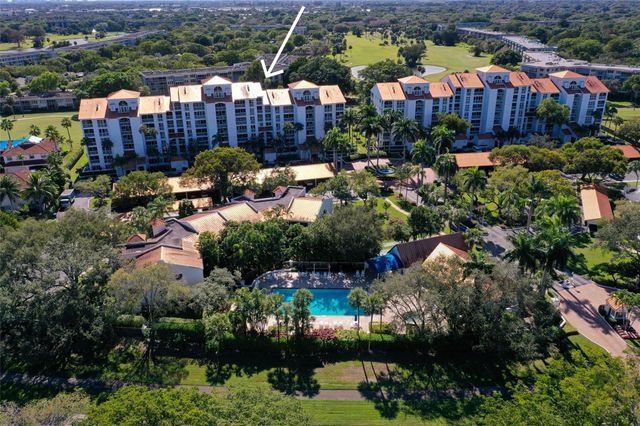 4108 W Palm Aire Drive 83B, Pompano Beach, FL 33069