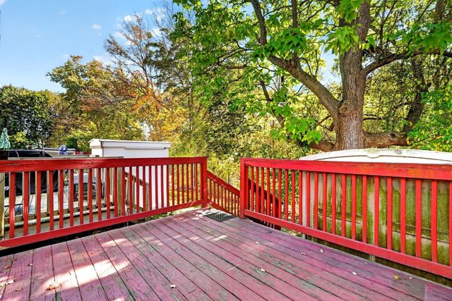 48 Arnold Ave. 48, Lowell, MA 01852