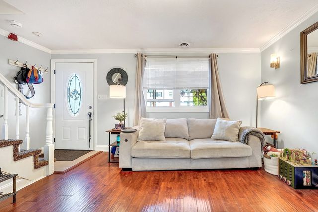 48 Arnold Ave. 48, Lowell, MA 01852