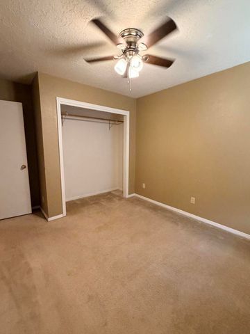 4 Owens Drive, Los Lunas, NM 87031