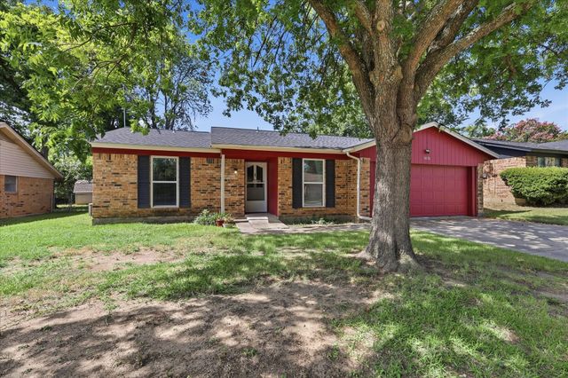 5670 Philadelphia Court, Watauga, TX 76148