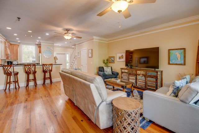 809 Washington St Apt 102, Key West, FL 33040