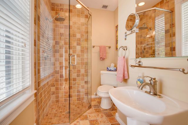 809 Washington St Apt 102, Key West, FL 33040