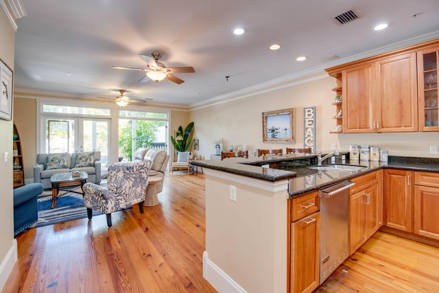 809 Washington St Apt 102, Key West, FL 33040