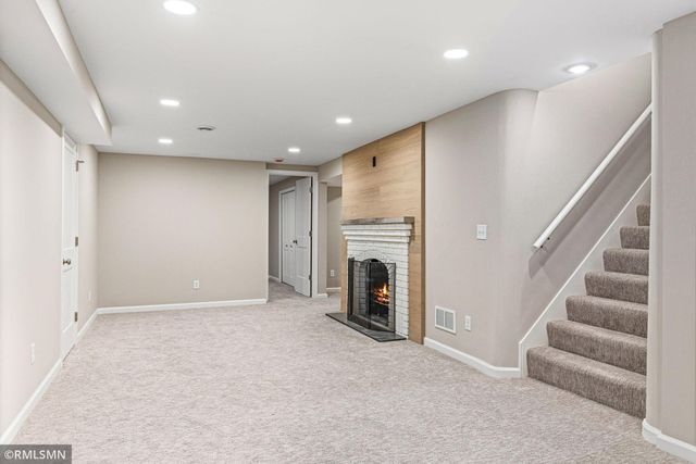 2730 France Avenue S, Saint Louis Park, MN 55416