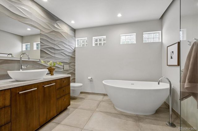 10378 Grande Vista Court, Lone Tree, CO 80124