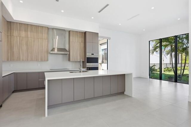 18417 Symphony Court, Jupiter, FL 33458