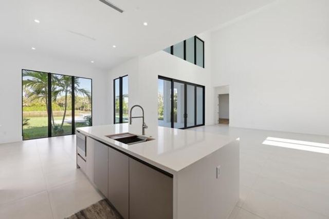 18417 Symphony Court, Jupiter, FL 33458