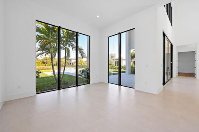 18417 Symphony Court, Jupiter, FL 33458