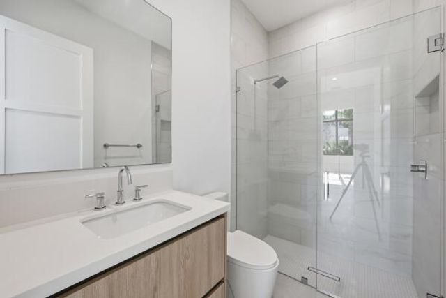 18417 Symphony Court, Jupiter, FL 33458