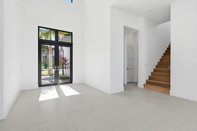 18417 Symphony Court, Jupiter, FL 33458