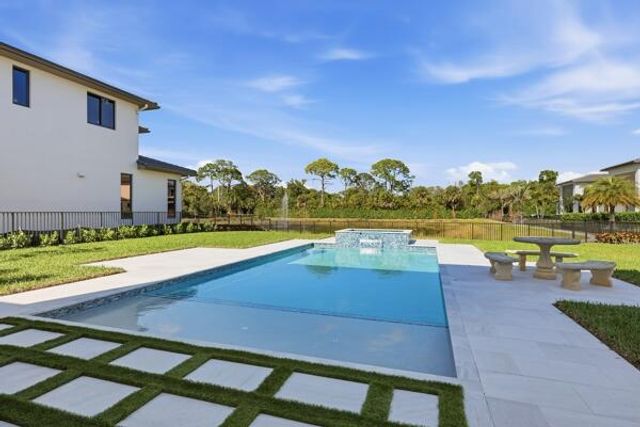 18417 Symphony Court, Jupiter, FL 33458