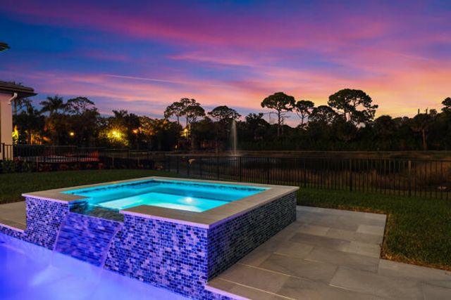 18417 Symphony Court, Jupiter, FL 33458