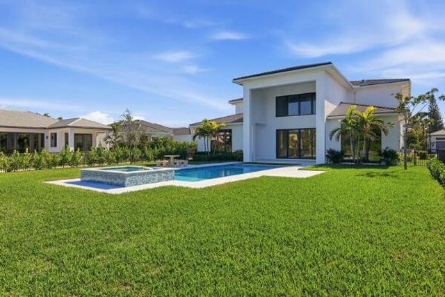 18417 Symphony Court, Jupiter, FL 33458