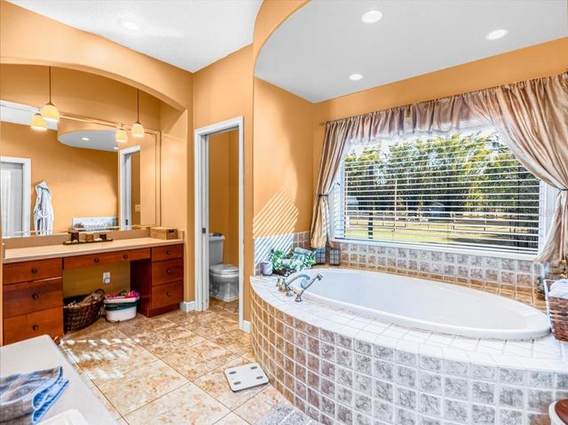 5460 BOUTIN LANE, St Cloud, FL 34772