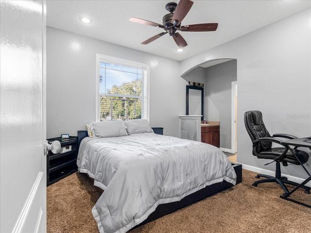 5460 BOUTIN LANE, St Cloud, FL 34772