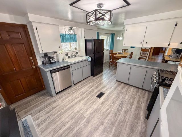 4121 W Shaffer Road, Coleman, MI 48618