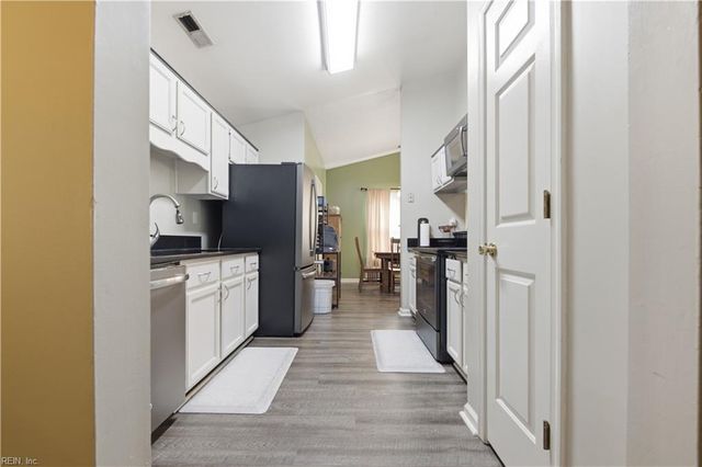 4552 Magnolia DR, Suffolk, VA 23435