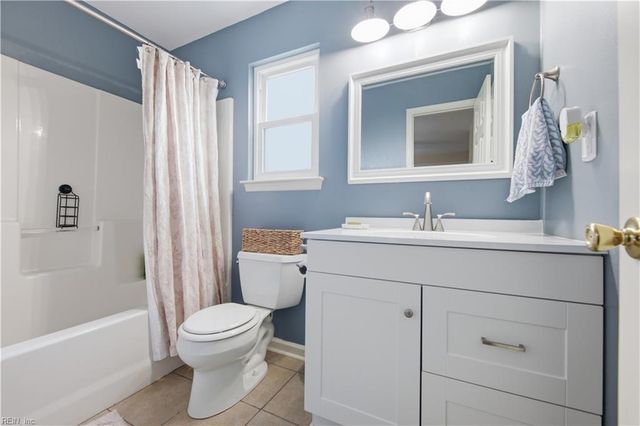 4552 Magnolia DR, Suffolk, VA 23435