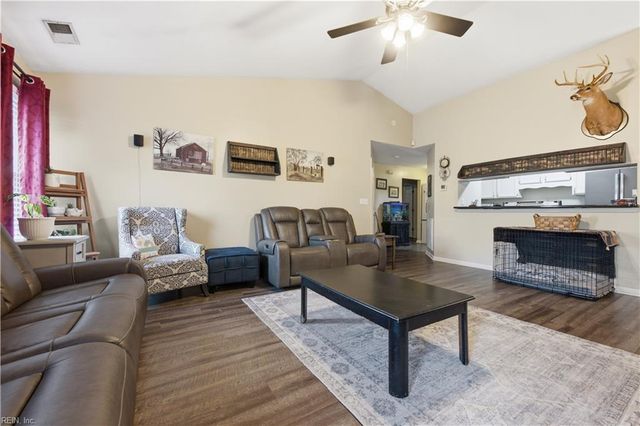 4552 Magnolia DR, Suffolk, VA 23435