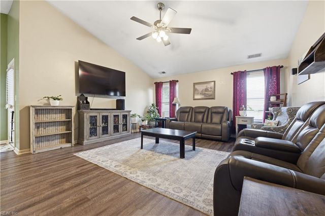 4552 Magnolia DR, Suffolk, VA 23435