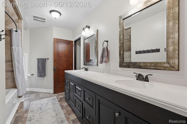 30069 Homedale, Lyon Charter Township, MI 48165