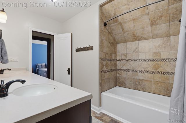 30069 Homedale, Lyon Charter Township, MI 48165