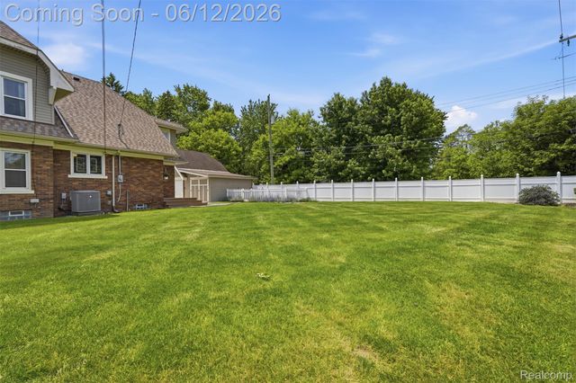 30069 Homedale, Lyon Charter Township, MI 48165