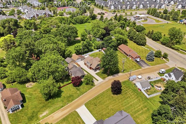 30069 Homedale, Lyon Charter Township, MI 48165
