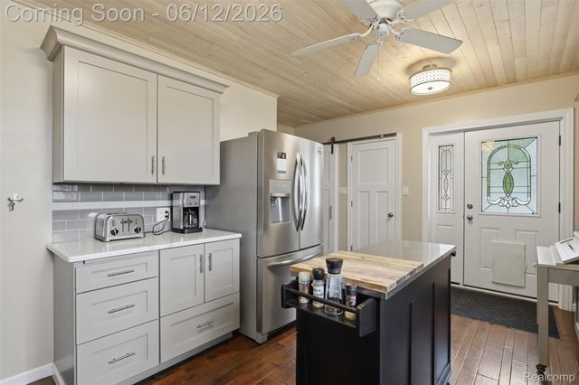 30069 Homedale, Lyon Charter Township, MI 48165