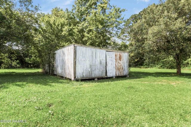 310 Anicet Tauzin Road, Arnaudville, LA 70512