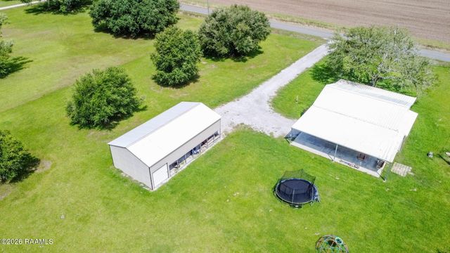 310 Anicet Tauzin Road, Arnaudville, LA 70512