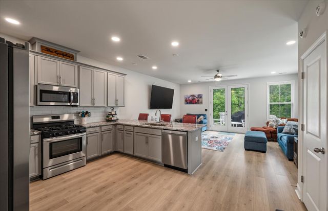 515 Green Fern Drive, Summerville, SC 29483