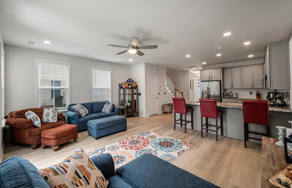 Image 15 of property listing at 515 Green Fern Drive, Summerville, SC 29483