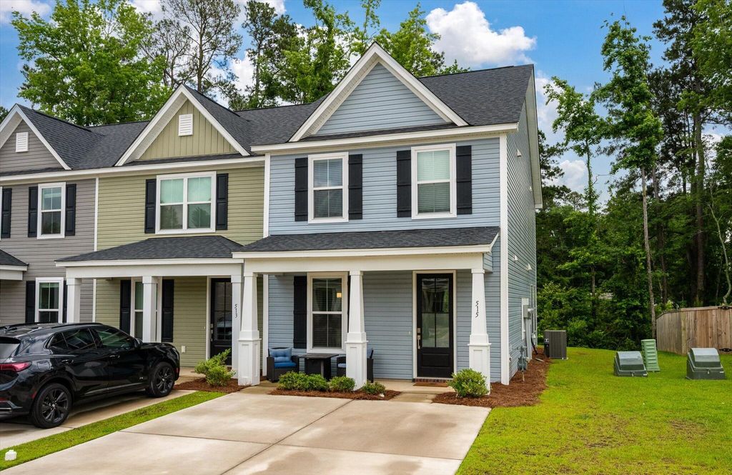 Image 2 of property listing at 515 Green Fern Drive, Summerville, SC 29483