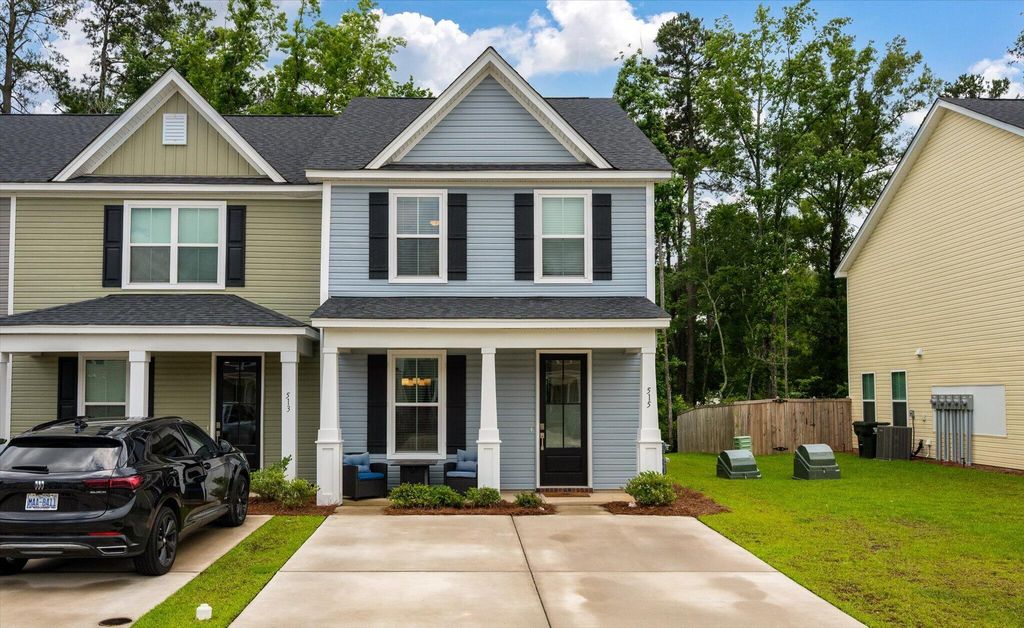 Image 3 of property listing at 515 Green Fern Drive, Summerville, SC 29483