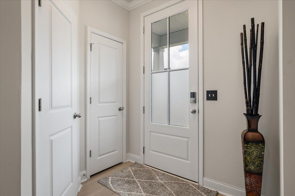 Image 5 of property listing at 515 Green Fern Drive, Summerville, SC 29483