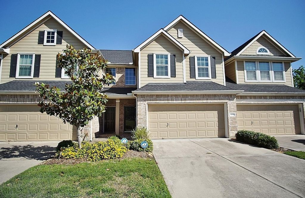 13051 Iris Garden Lane, Houston, TX 77044