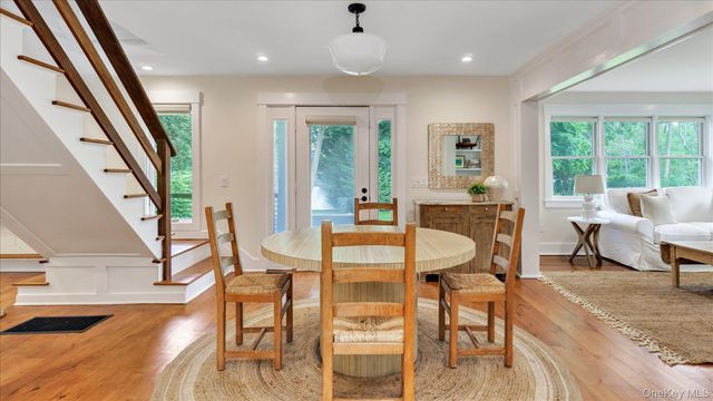 7 Halsey Avenue, East Quogue, NY 11942