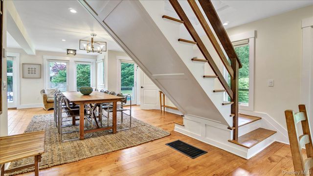 7 Halsey Avenue, East Quogue, NY 11942