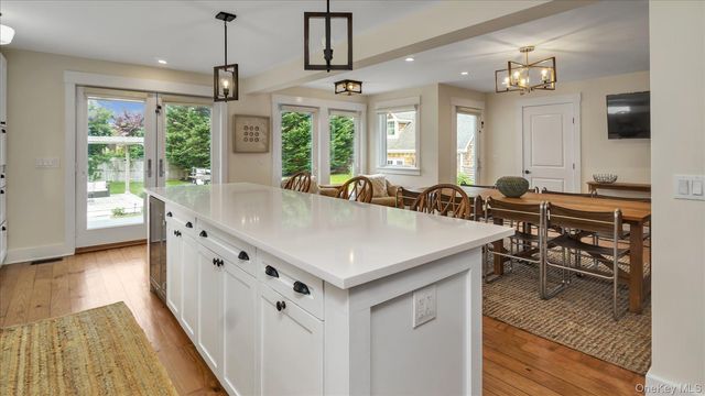7 Halsey Avenue, East Quogue, NY 11942