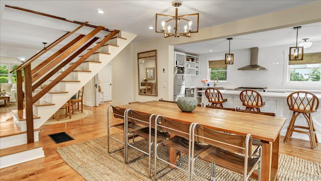 7 Halsey Avenue, East Quogue, NY 11942