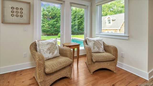 7 Halsey Avenue, East Quogue, NY 11942